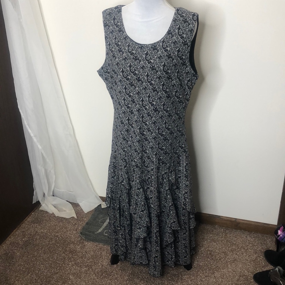 Chadwick’s black and white floral maxi ruffle dress size 16